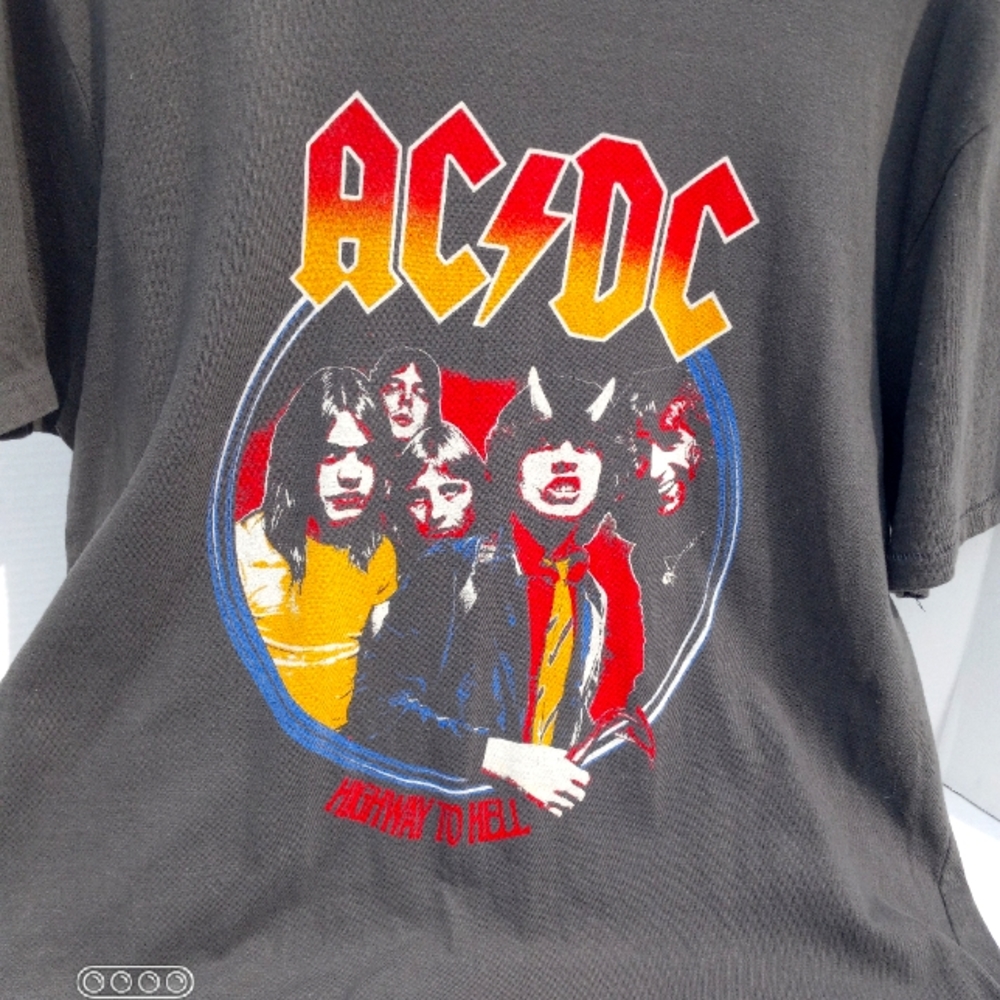 Lucky Brand Size large unisex  AC/DC Vintage t-shirt